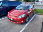 Toyota Auris 2012 Punainen