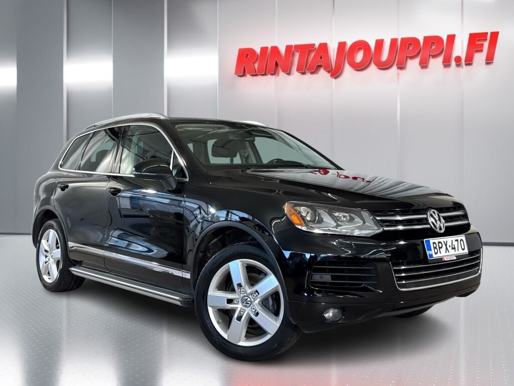 Volkswagen Touareg 2011 Musta