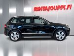 Volkswagen Touareg 2011 Musta