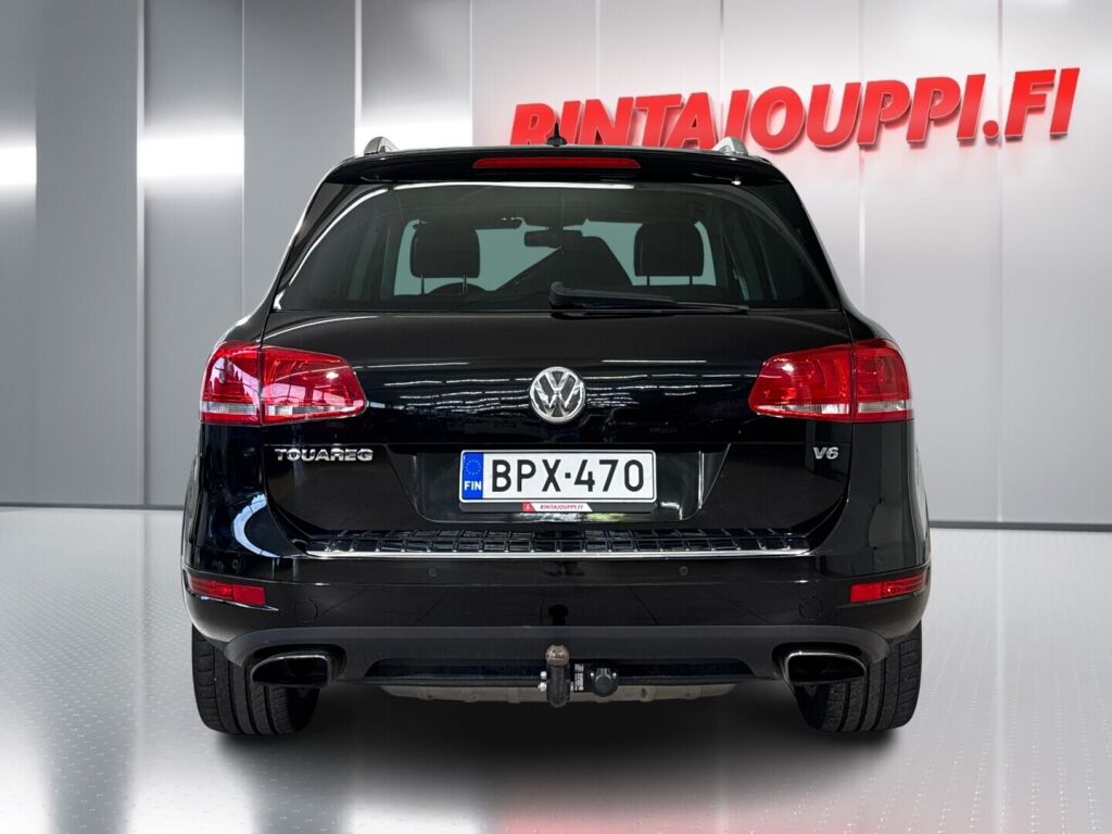 Volkswagen Touareg 2011 Musta