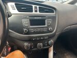 Kia Ceed 2012 Punainen