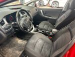 Kia Ceed 2012 Punainen