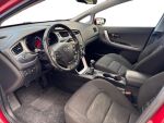 Kia Ceed 2012 Punainen