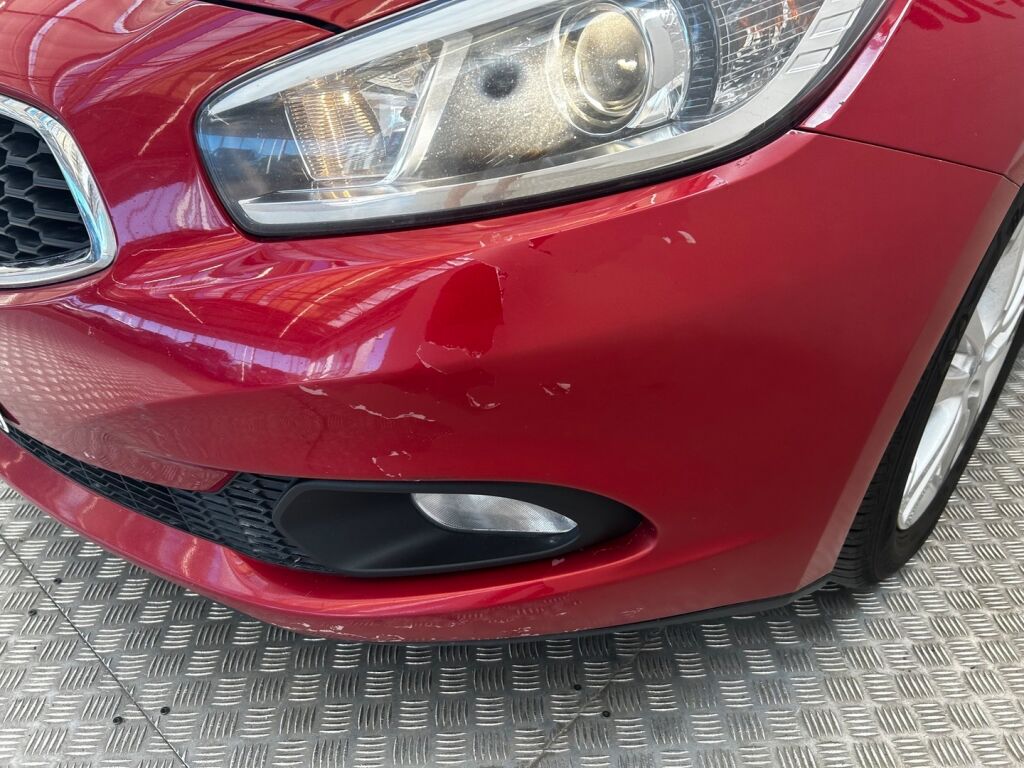 Kia Ceed 2013 Punainen