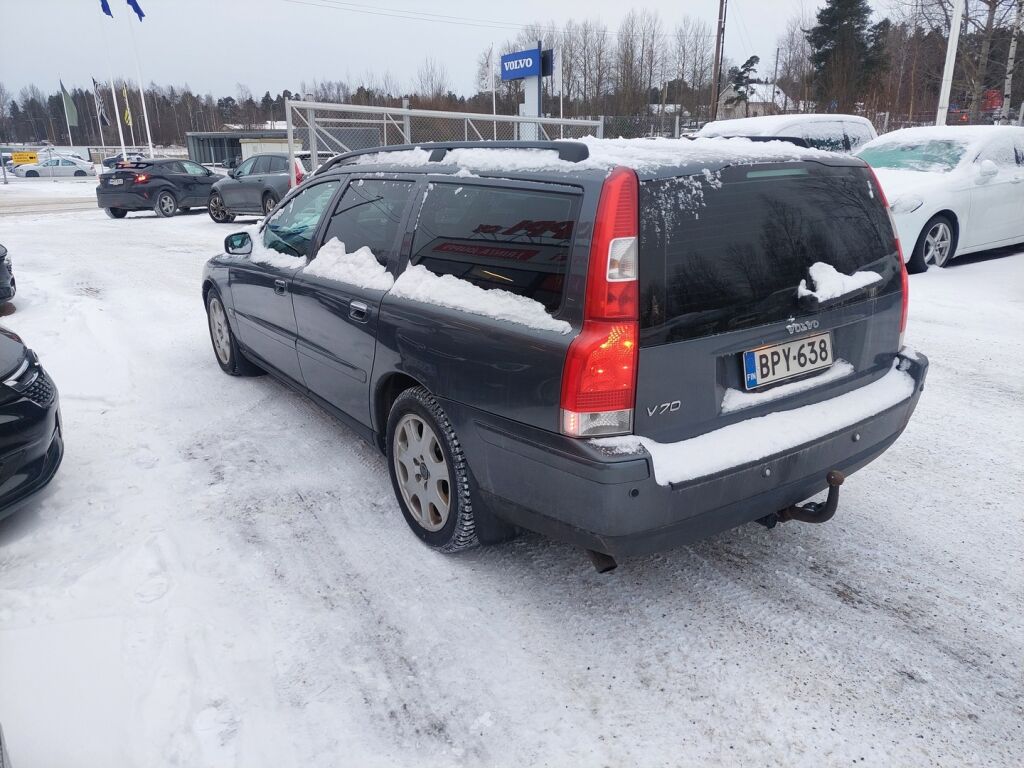Volvo V70 2005 Harmaa