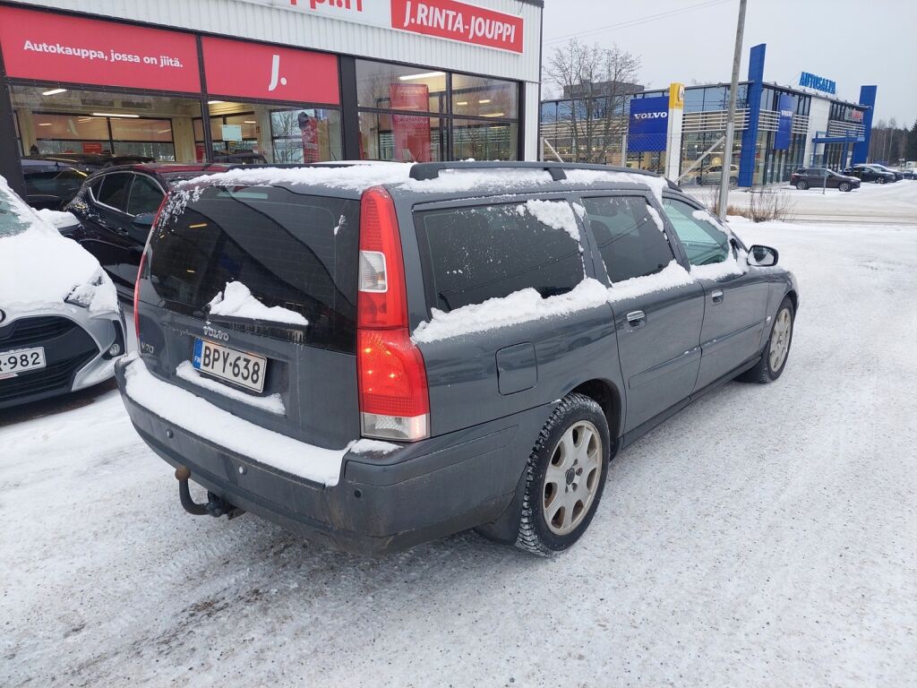 Volvo V70 2005 Harmaa