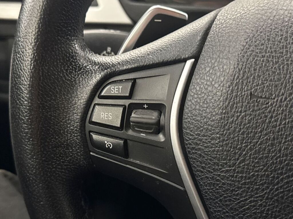 BMW 320 2013 Valkoinen