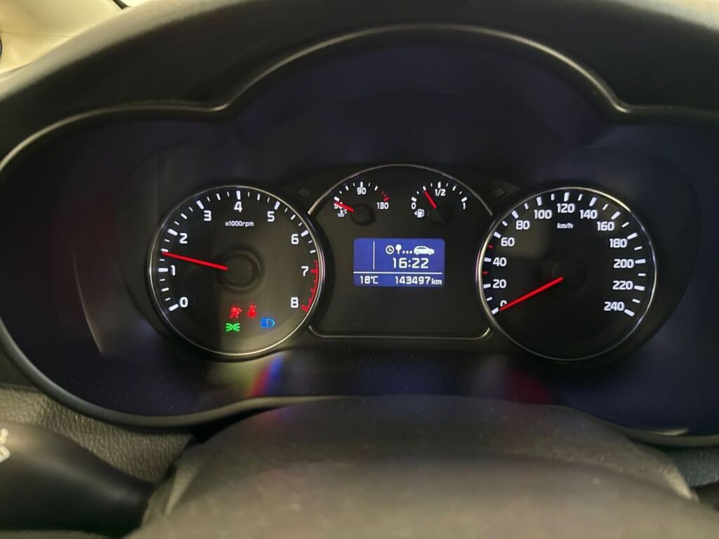 Kia Carens 2014 Hopea