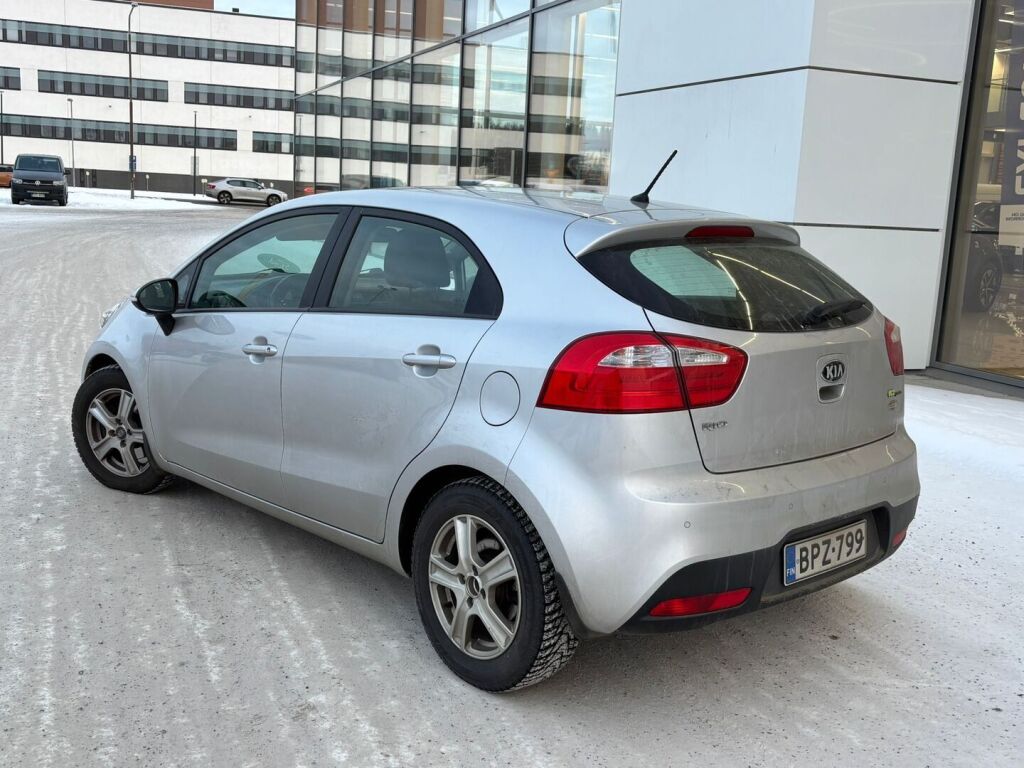 Kia Rio 2013 Hopea