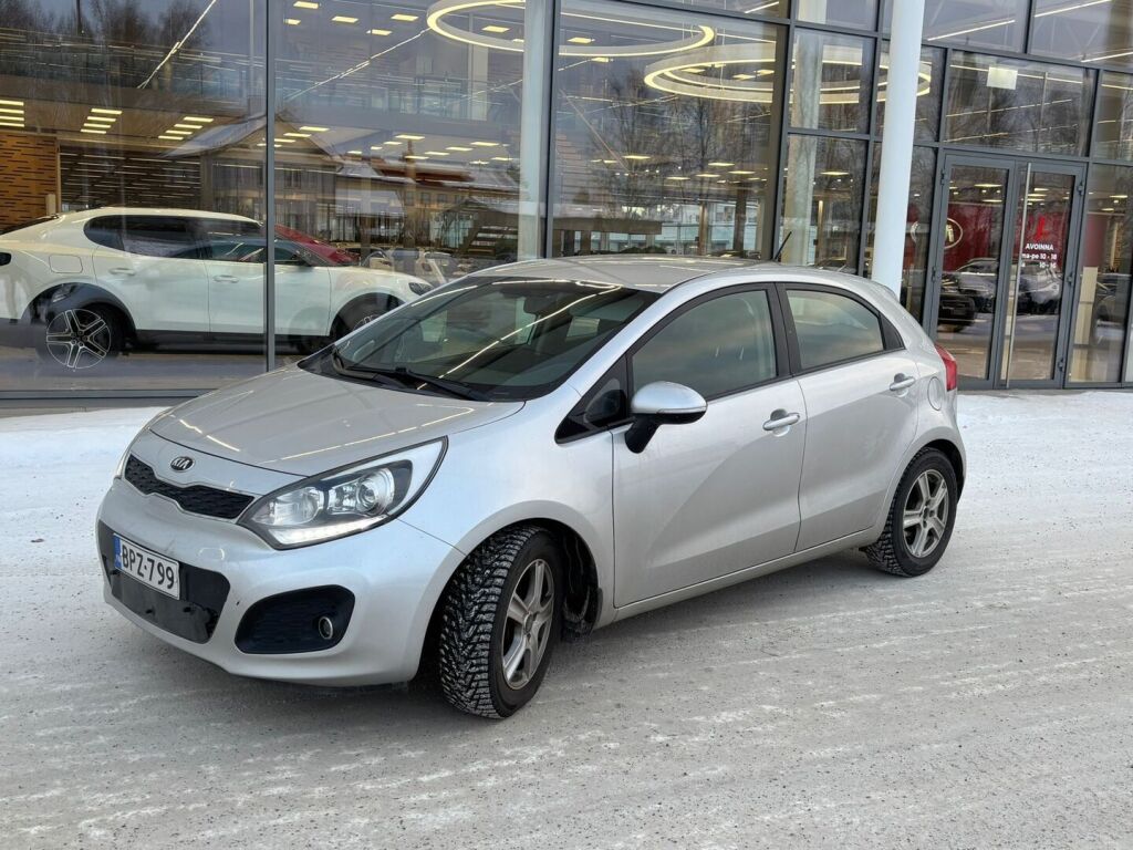 Kia Rio 2013 Hopea