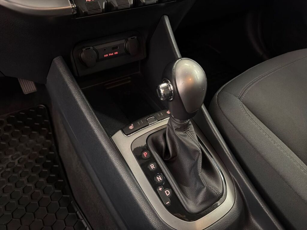 Kia Rio 2013 Sininen