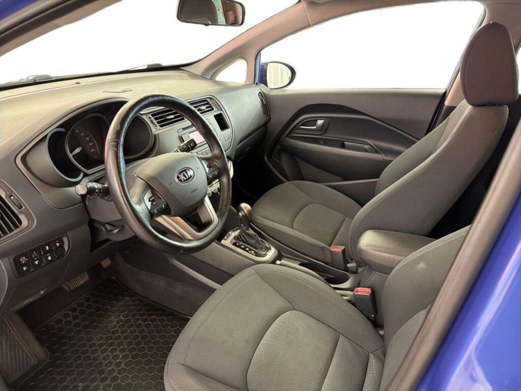 Kia Rio 2013 Sininen