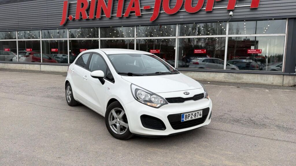 Kia Rio 2013 Valkoinen