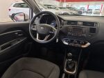 Kia Rio 2013 Valkoinen