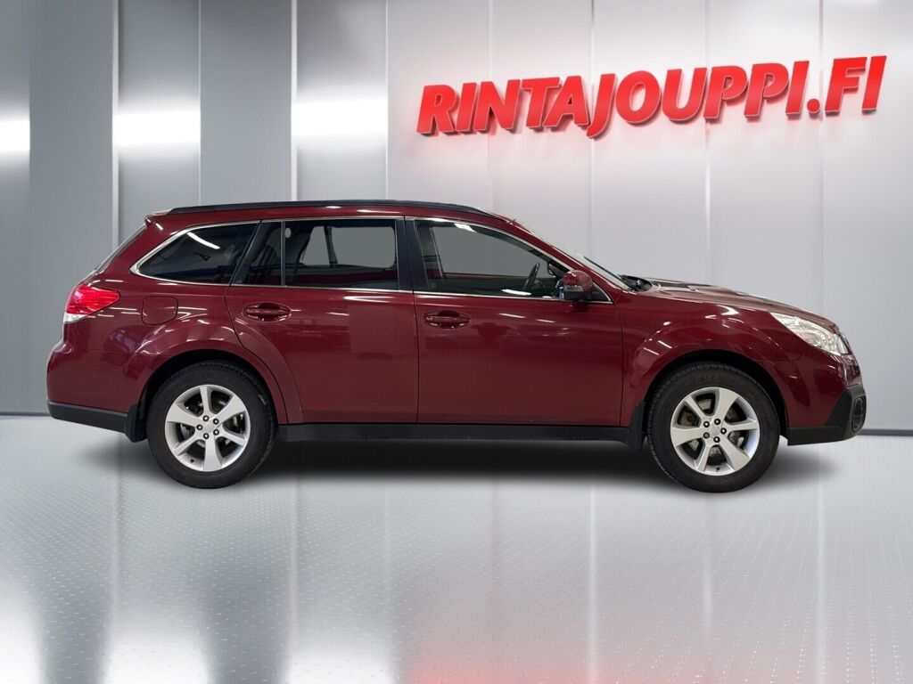 Subaru Outback 2013 Punainen