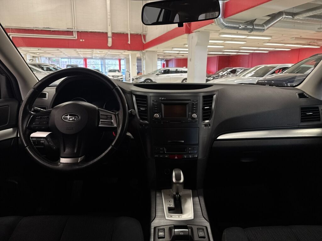 Subaru Outback 2013 Punainen