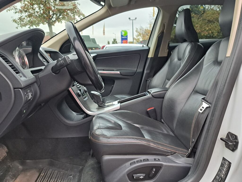 Volvo XC60 2013 Valkoinen