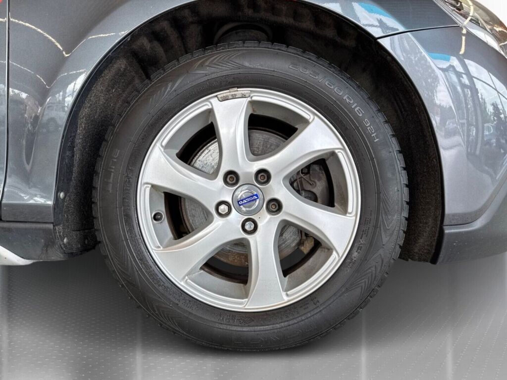 Volvo V40 Cross Country 2013 Metallinhohto Harmaa