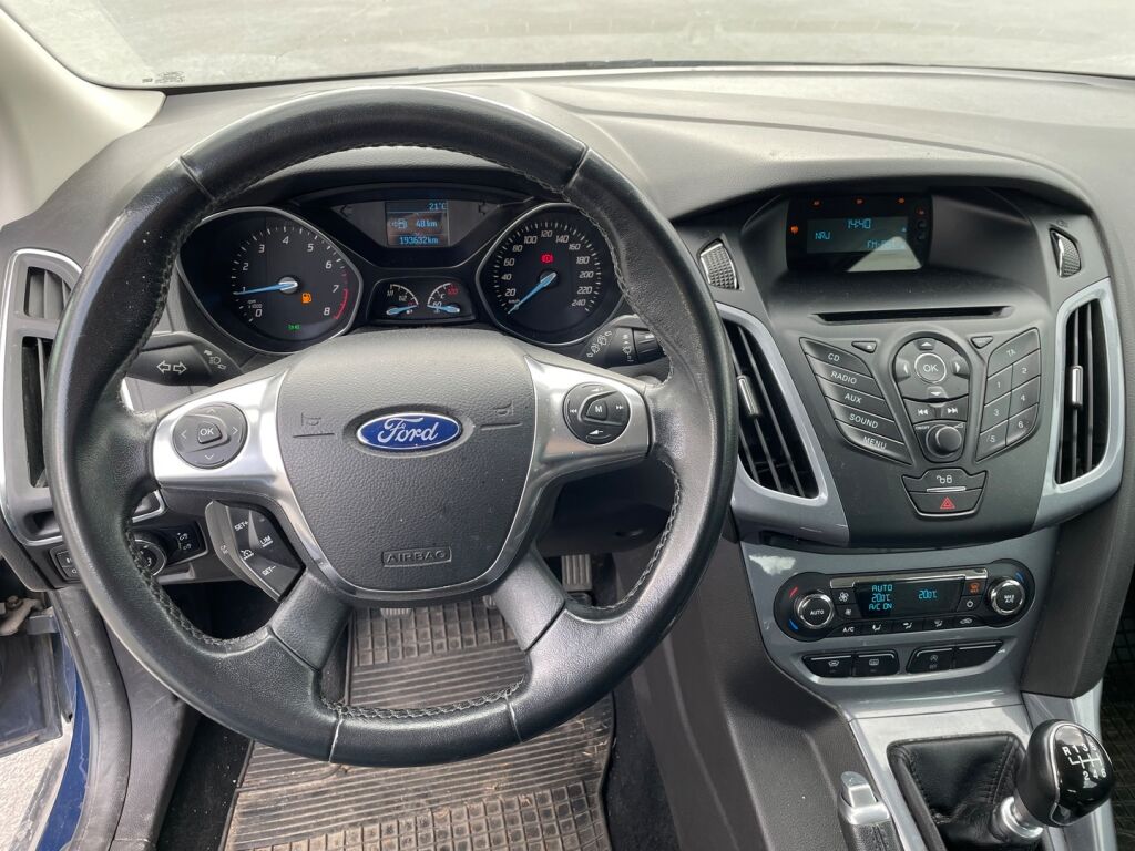 Ford Focus 2013 Sininen