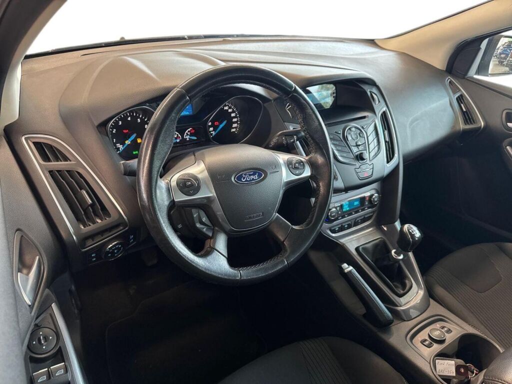 Ford Focus 2013 Sininen