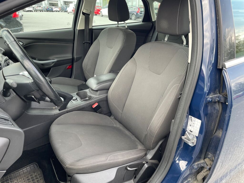 Ford Focus 2013 Sininen