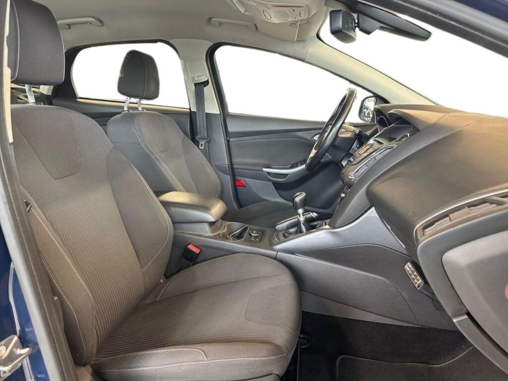 Ford Focus 2013 Sininen