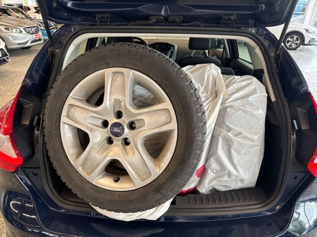 Ford Focus 2013 Sininen