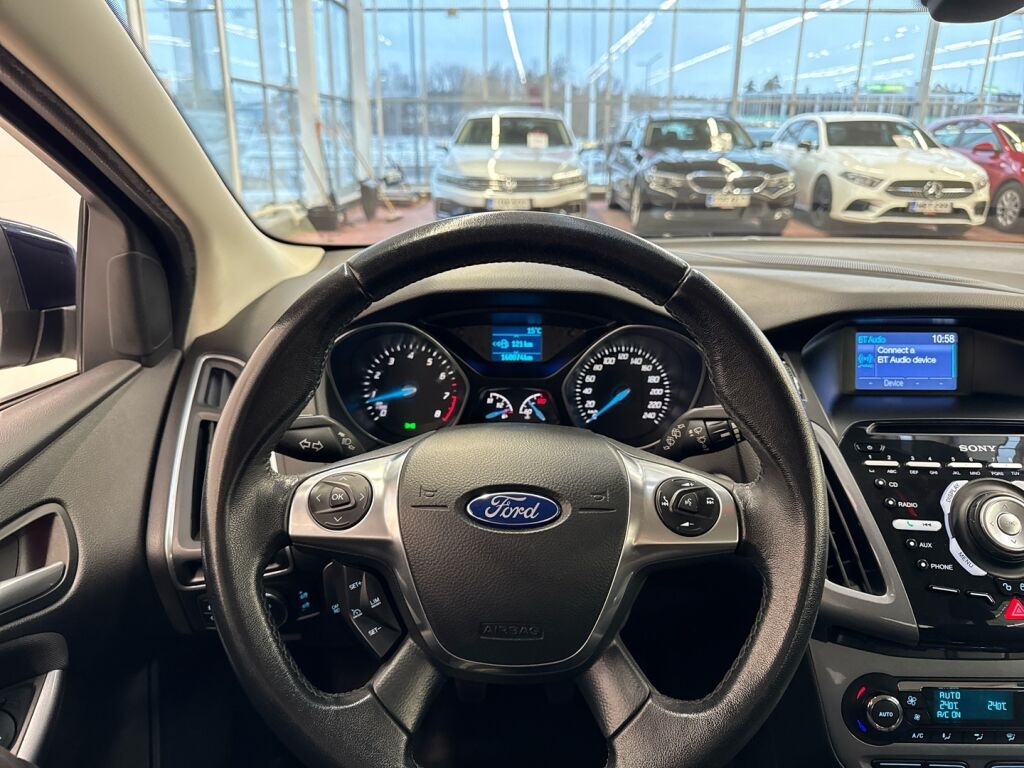 Ford Focus 2013 Sininen