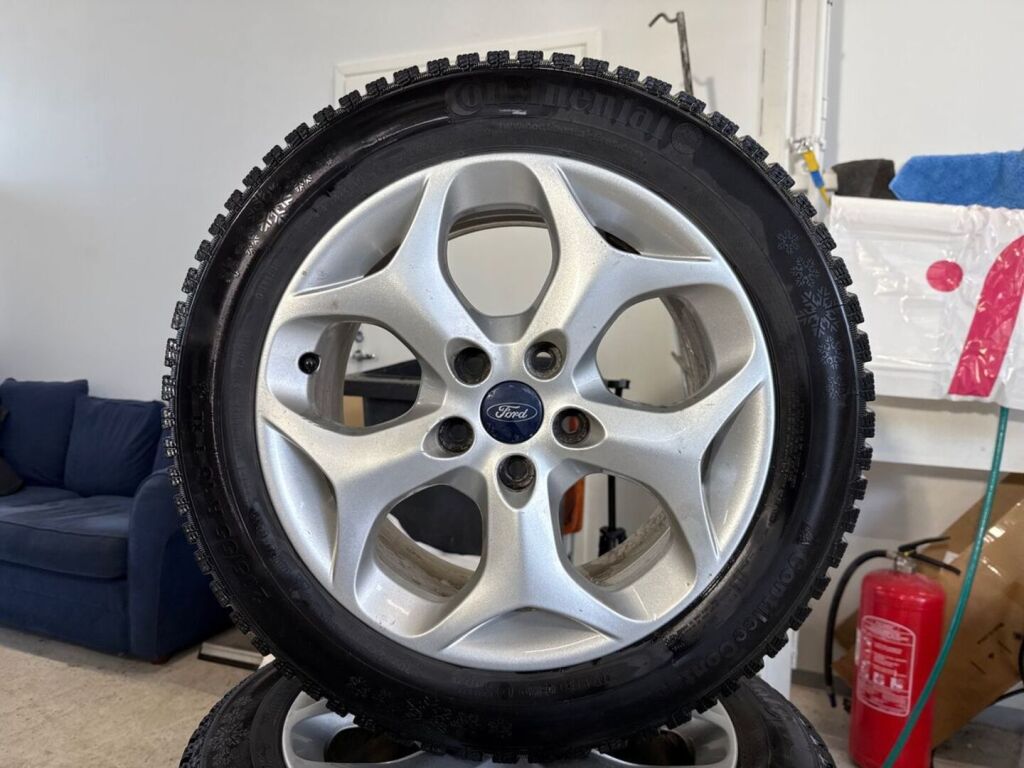 Ford Focus 2013 Musta