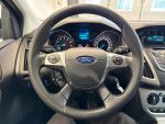 Ford Focus 2013 Musta