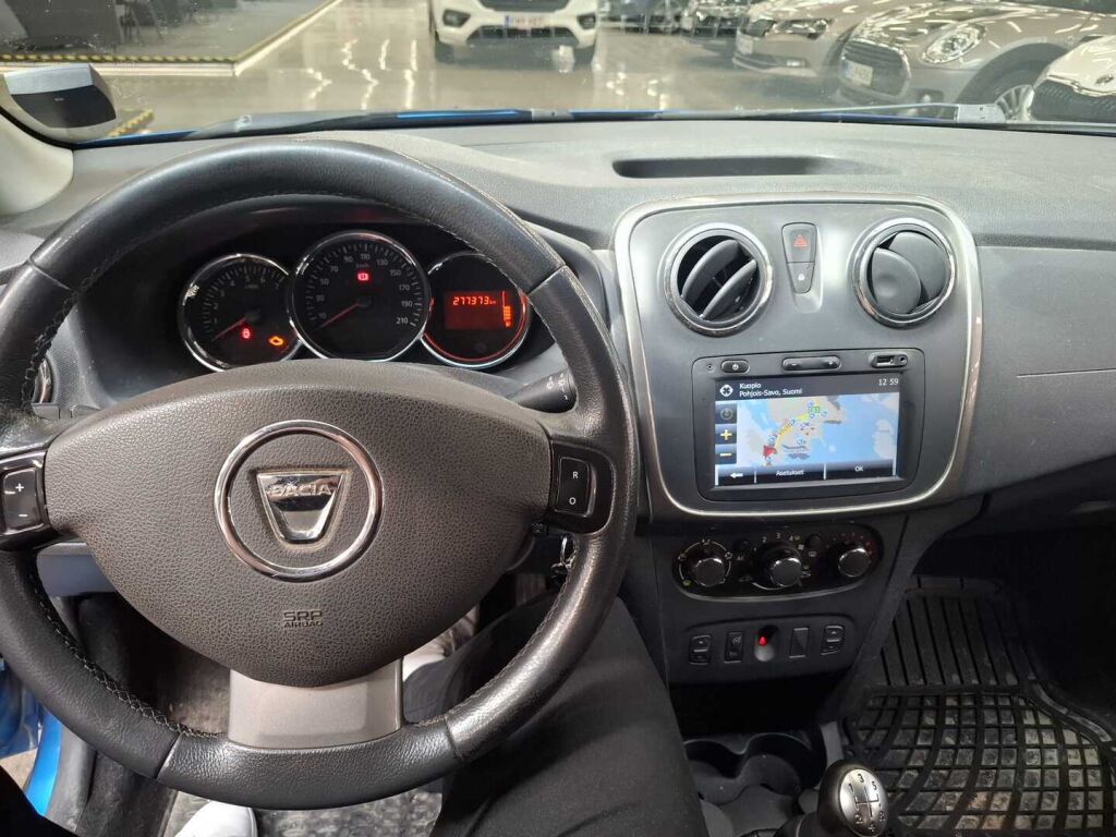 Dacia Sandero 2013 Sininen