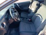 Toyota Auris 2013 Ruskea (beige)