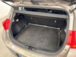 Toyota Auris 2013 Ruskea (beige)