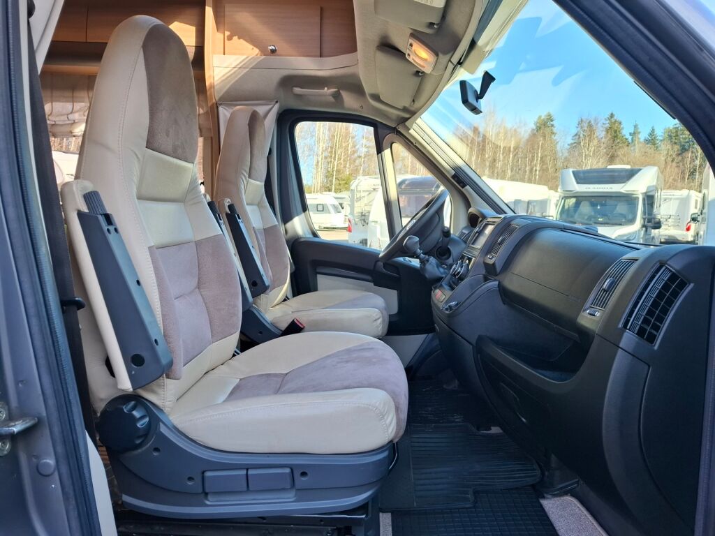 Adria Matrix 650 SF RJ 60 Years Edition 2013 Harmaa