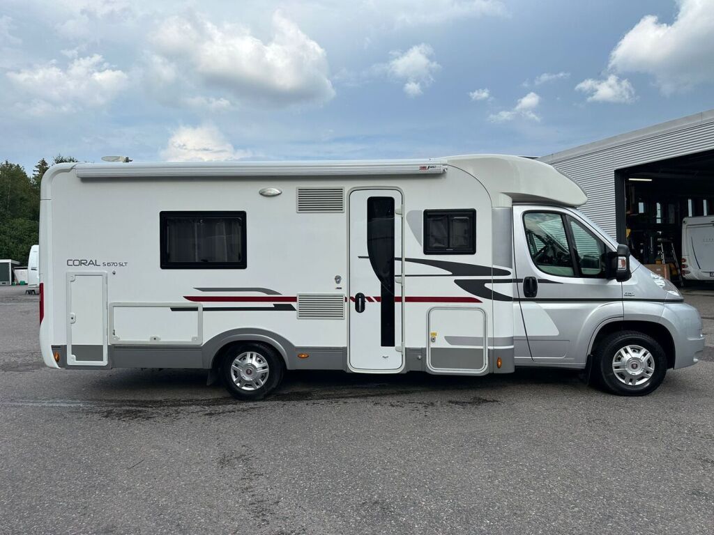 Adria Coral Plus 670 SLT 2013 Valkoinen