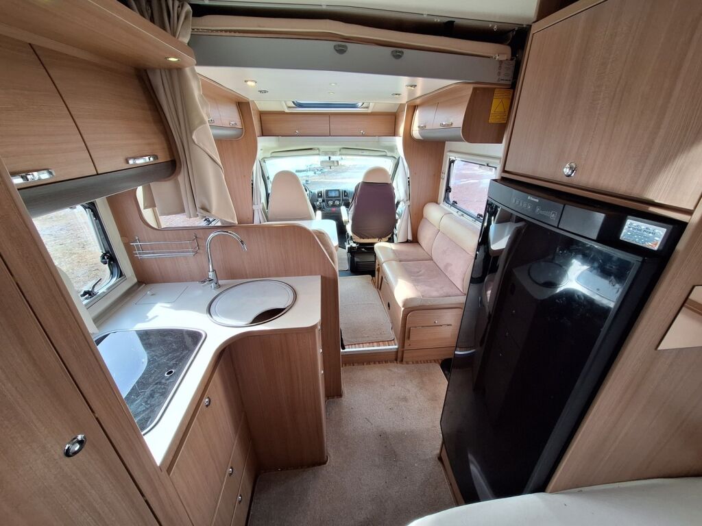 Adria Matrix Axess 650 SF 2013 Harmaa
