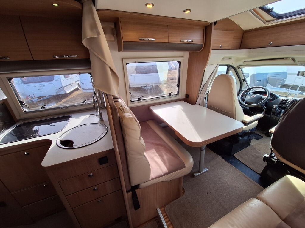 Adria Matrix Axess 650 SF 2013 Harmaa