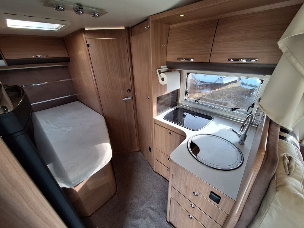 Adria Matrix Axess 650 SF 2013 Harmaa