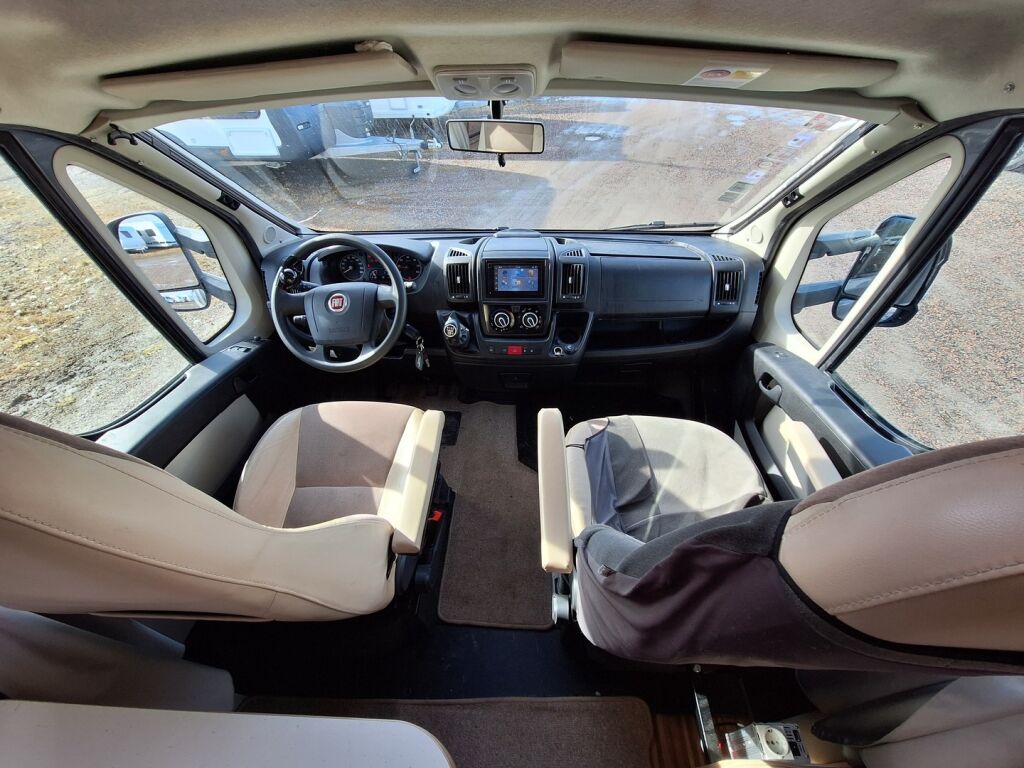 Adria Matrix Axess 650 SF 2013 Harmaa