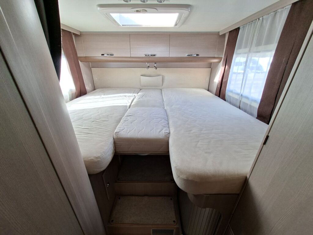 Adria Matrix Supreme 687 SL 2013 Harmaa