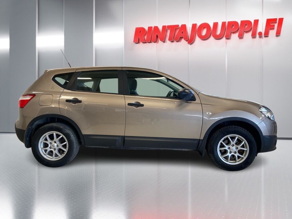Nissan Qashqai 2013 Ruskea (beige)