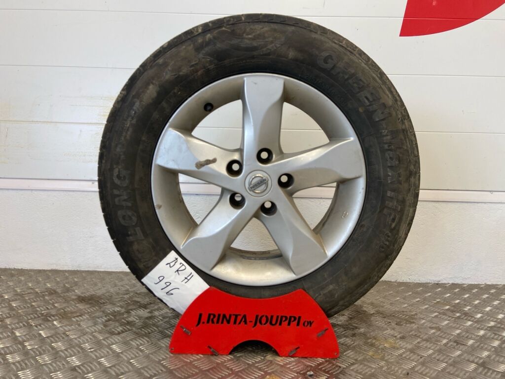 Nissan Qashqai 2013 Ruskea (beige)