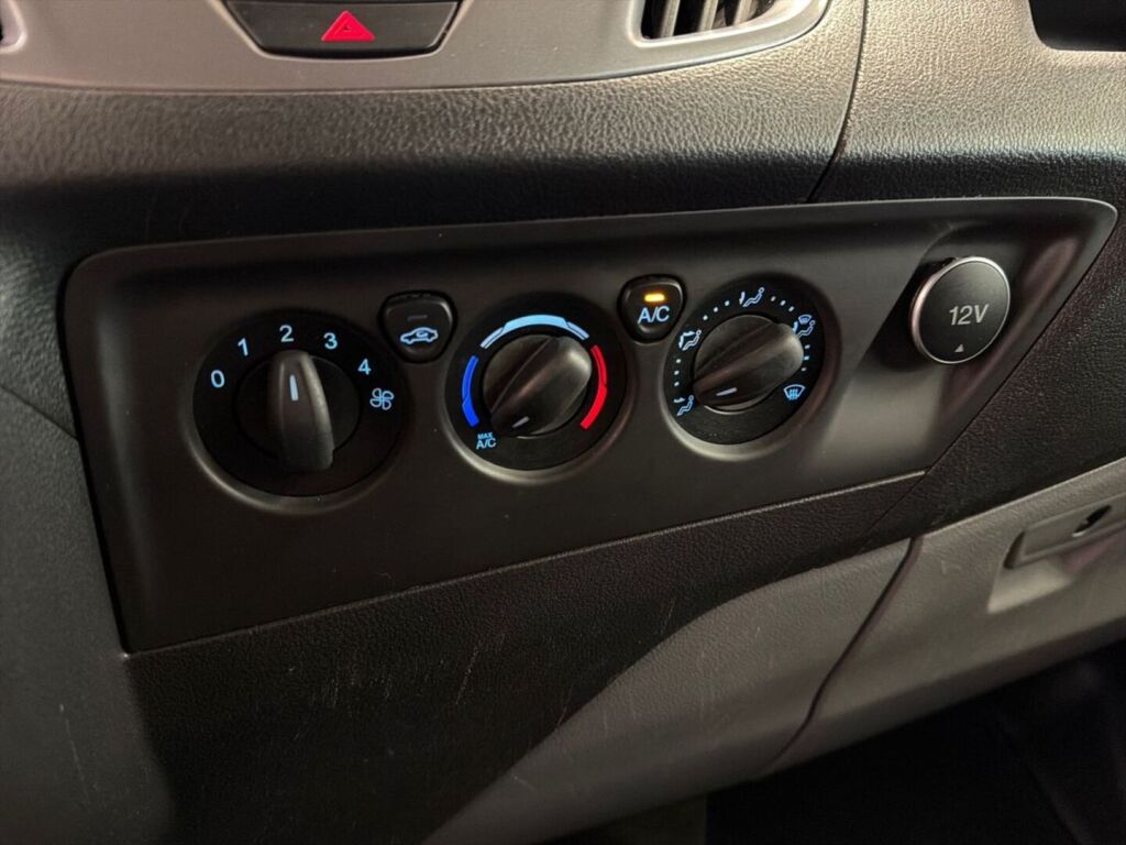 Ford Transit Custom 2013 Musta