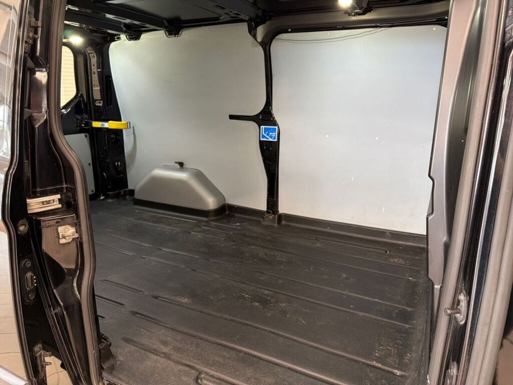 Ford Transit Custom 2013 Musta
