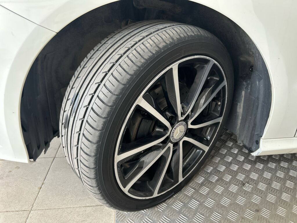 Mercedes-Benz B 2014 Valkoinen