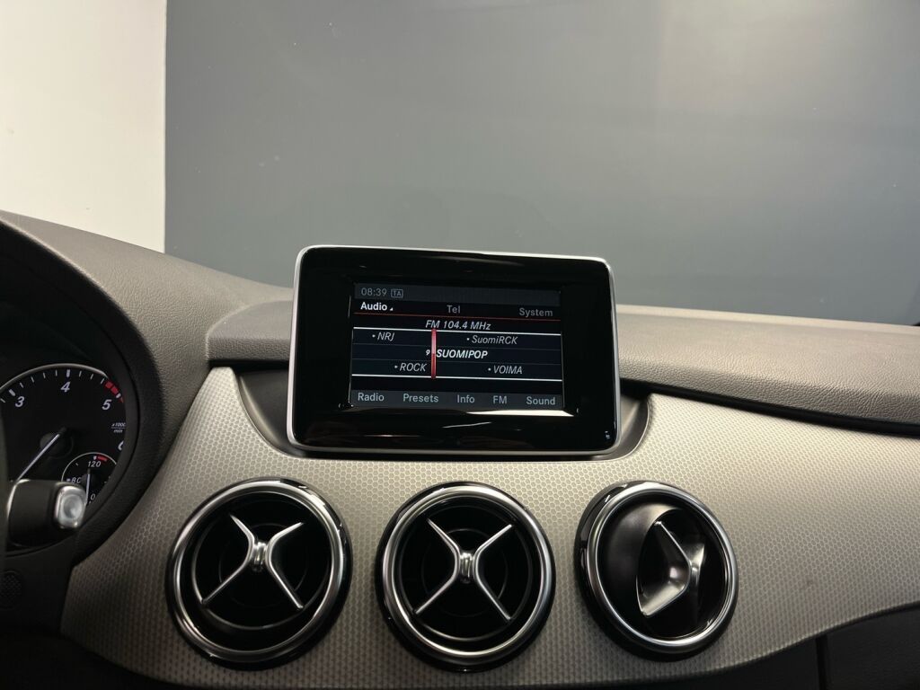 Mercedes-Benz B 2014 Valkoinen