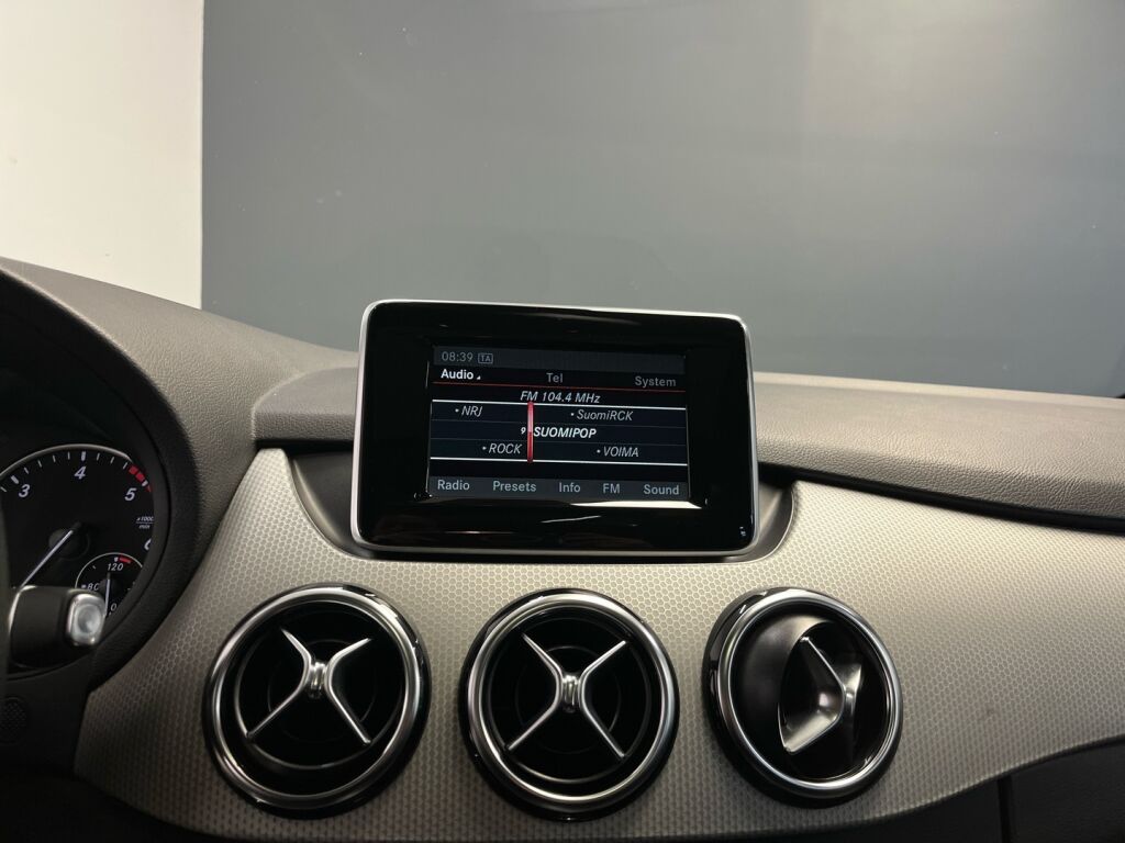 Mercedes-Benz B 2014 Valkoinen