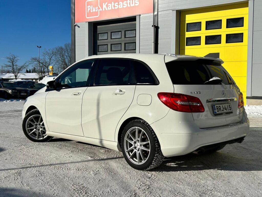 Mercedes-Benz B 2014 Valkoinen