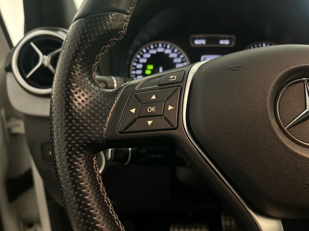 Mercedes-Benz B 2014 Valkoinen