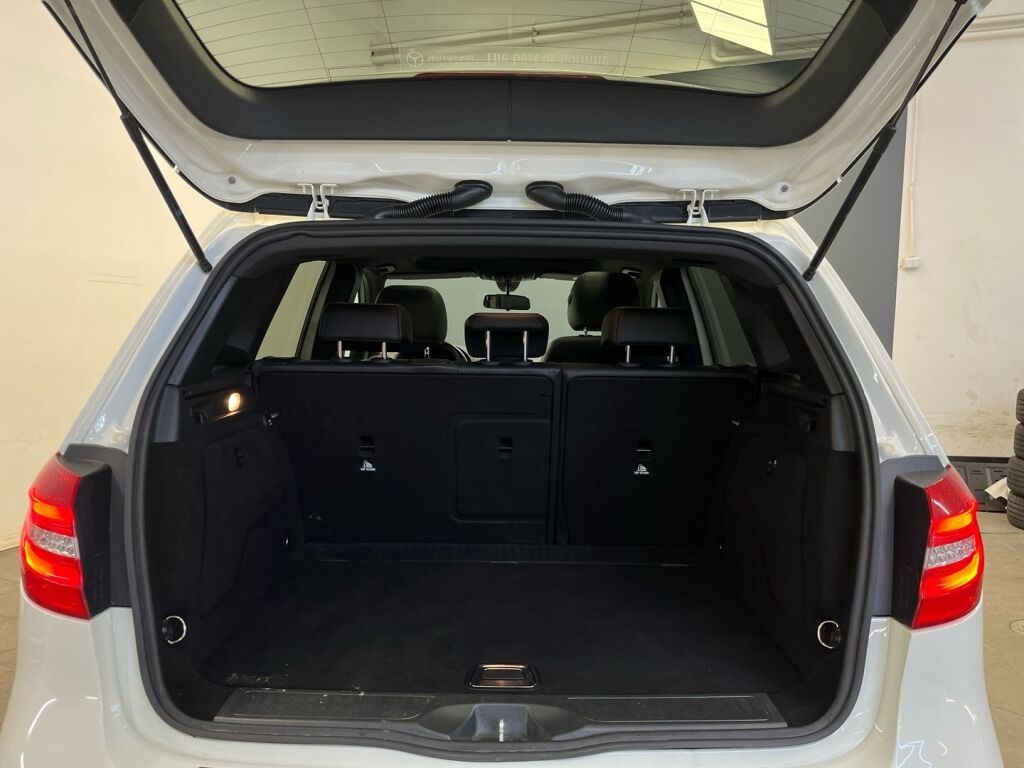 Mercedes-Benz B 2014 Valkoinen